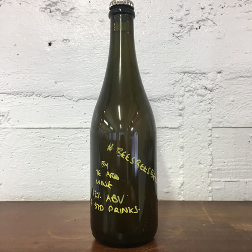 2018 Te Aro Wine #BeesBeesBees